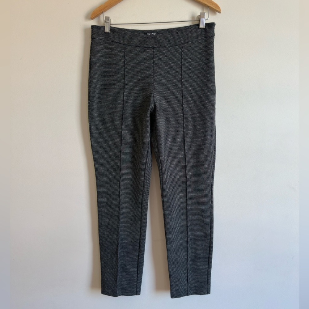 Nic & Zoe || woman’s casual gray and black strech strait leg pants size 12